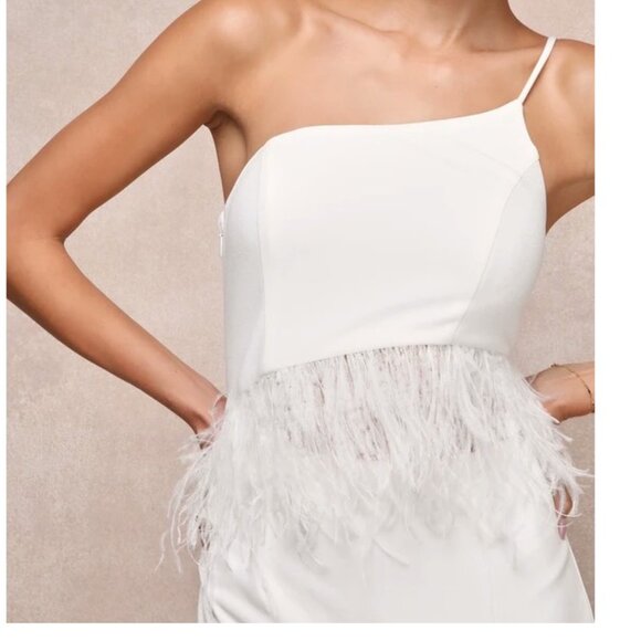 Lulus Glam Bliss White Feather One-Shoulder Cutout Maxi Dress Size Small NWOT - Picture 2 of 5